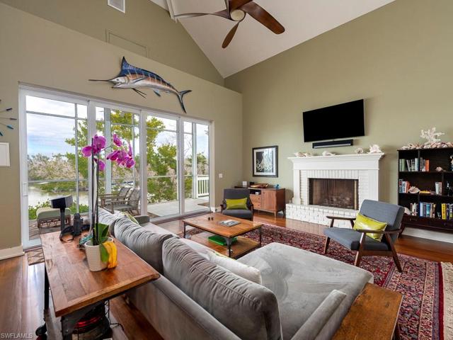 5690 Pine Tree DR, SANIBEL FL 33957