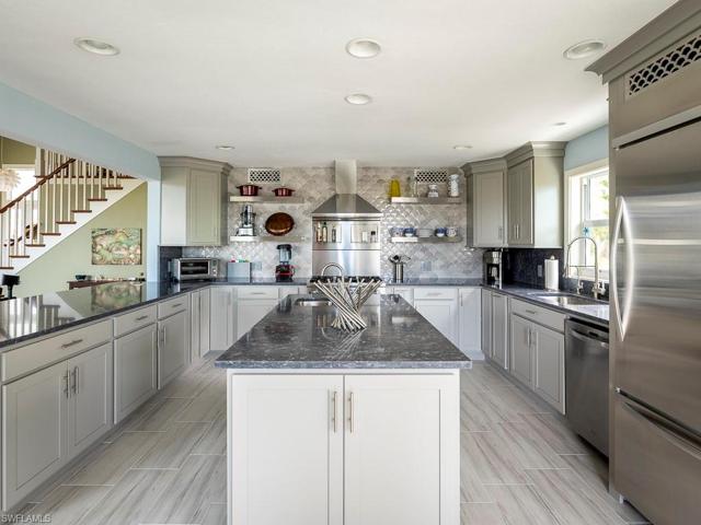 5690 Pine Tree DR, SANIBEL FL 33957