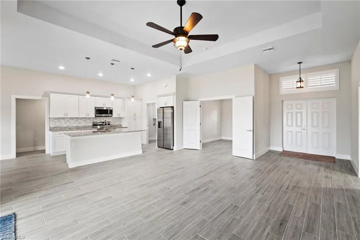 684  Manhattan E ST, Lehigh Acres, FL 33974