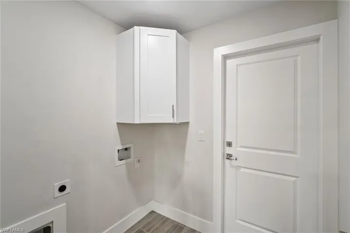 684  Manhattan E ST, Lehigh Acres, FL 33974