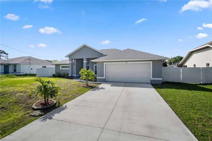 684  Manhattan E ST, Lehigh Acres, FL 33974