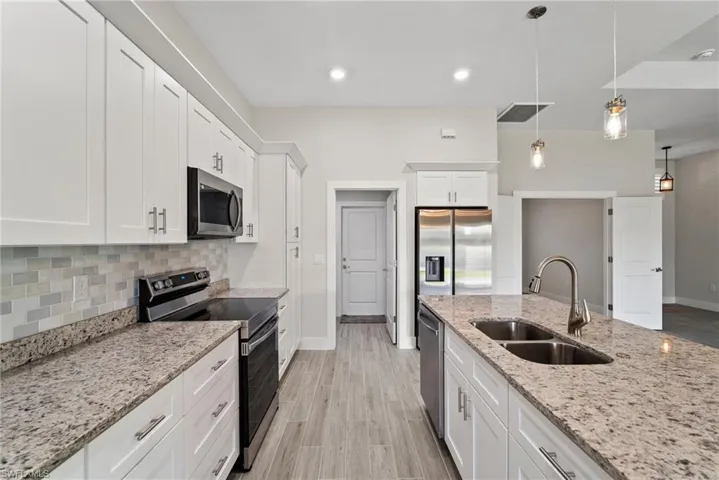 684  Manhattan E ST, Lehigh Acres, FL 33974