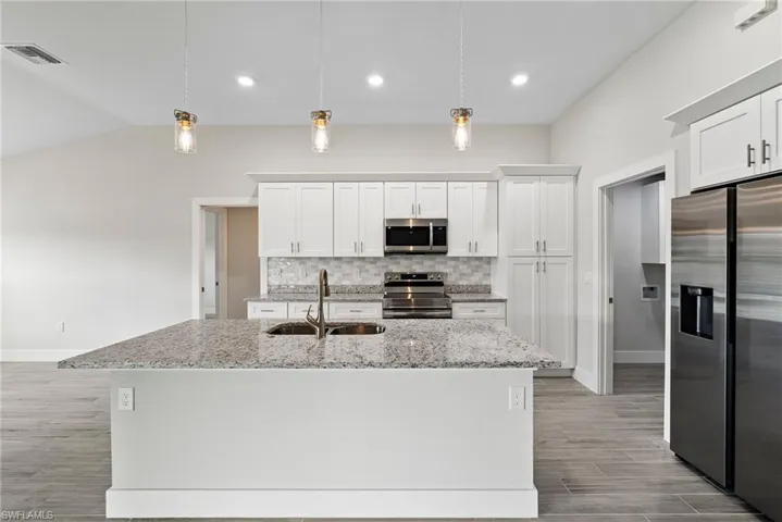 684  Manhattan E ST, Lehigh Acres, FL 33974