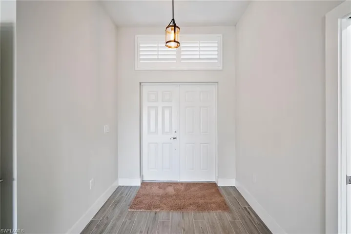 684  Manhattan E ST, Lehigh Acres, FL 33974