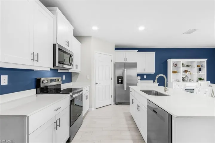 3658 Rolling Water Way, North Fort Myers, Florida 33917