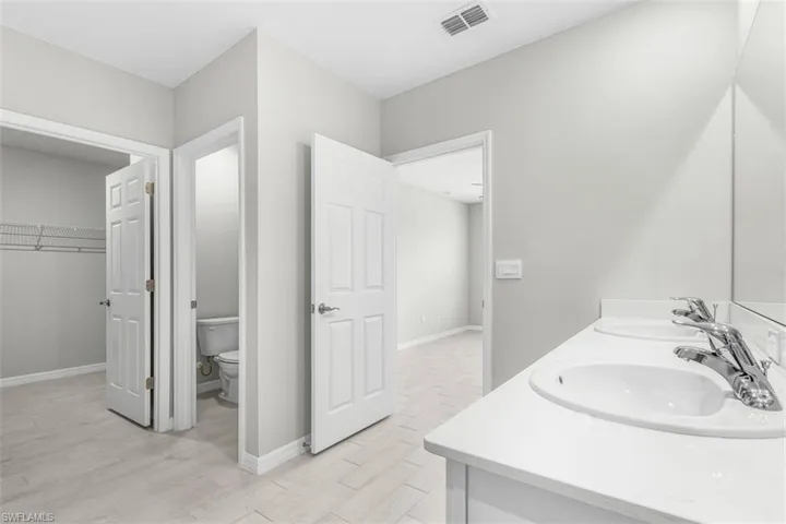 3658 Rolling Water Way, North Fort Myers, Florida 33917