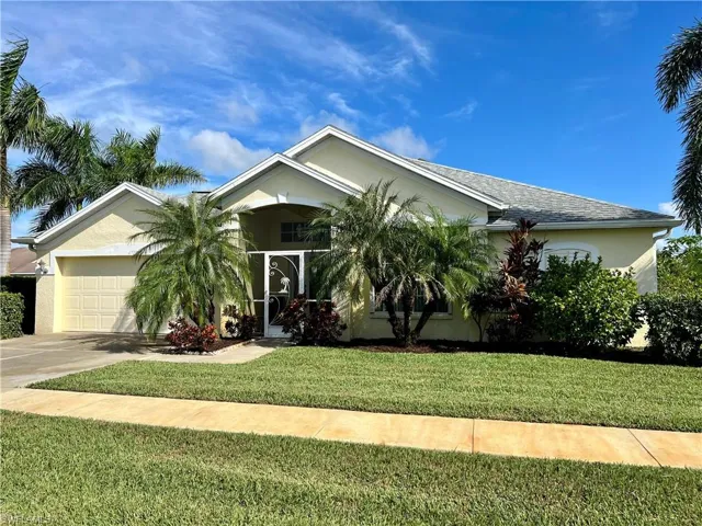4705 Varsity CIR, LEHIGH ACRES FL 33971
