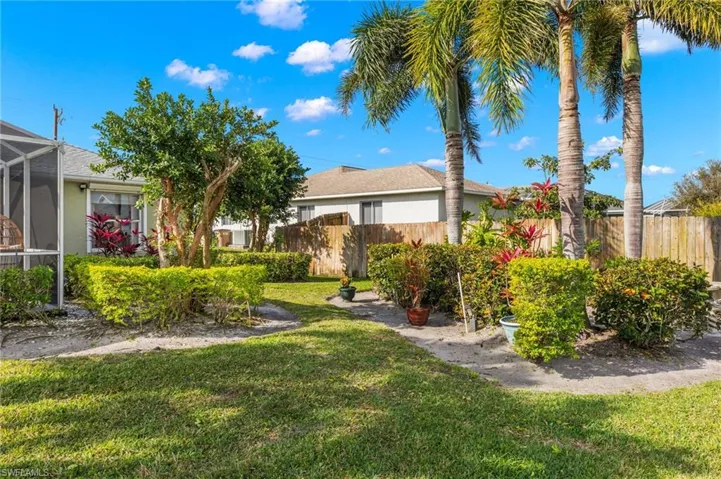 2007 SW 30th ST, CAPE CORAL FL 33914