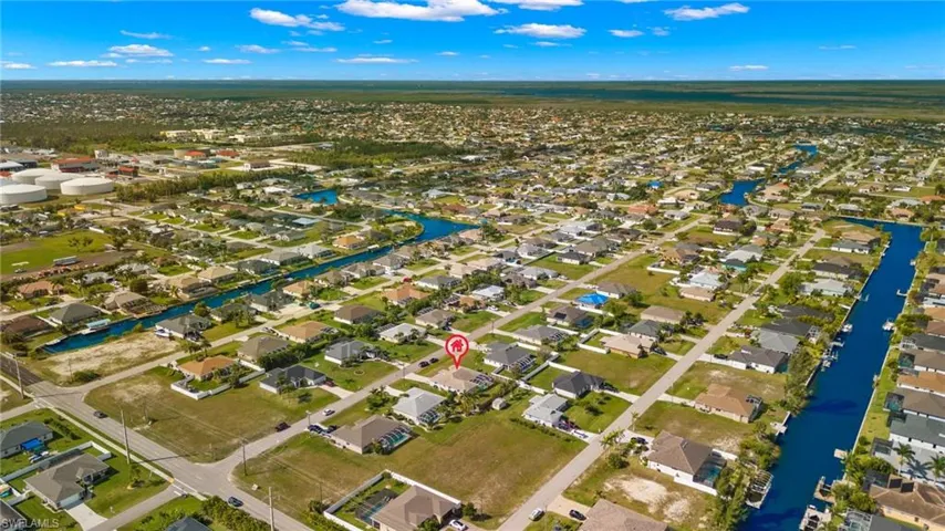 2007 SW 30th ST, CAPE CORAL FL 33914