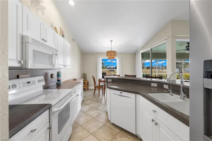 2007 SW 30th ST, CAPE CORAL FL 33914