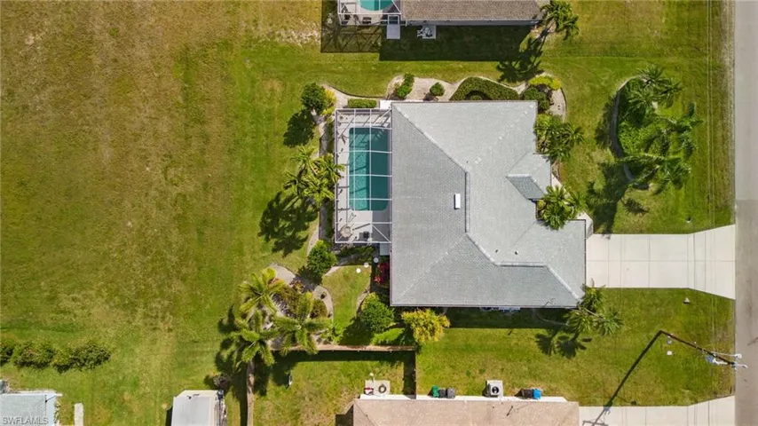 2007 SW 30th ST, CAPE CORAL FL 33914