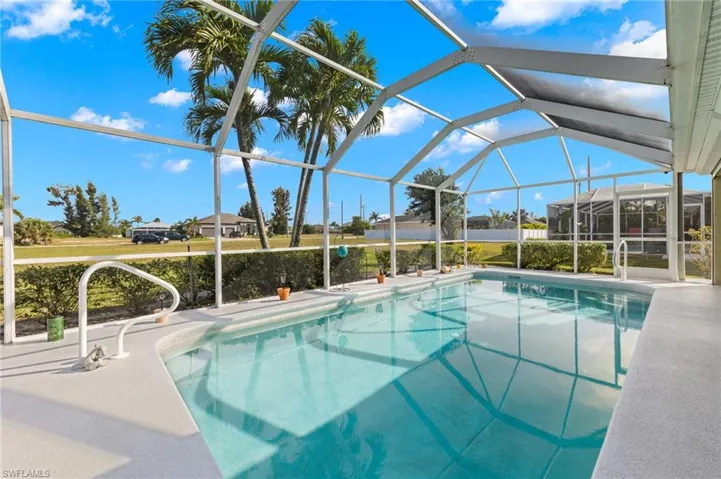 2007 SW 30th ST, CAPE CORAL FL 33914