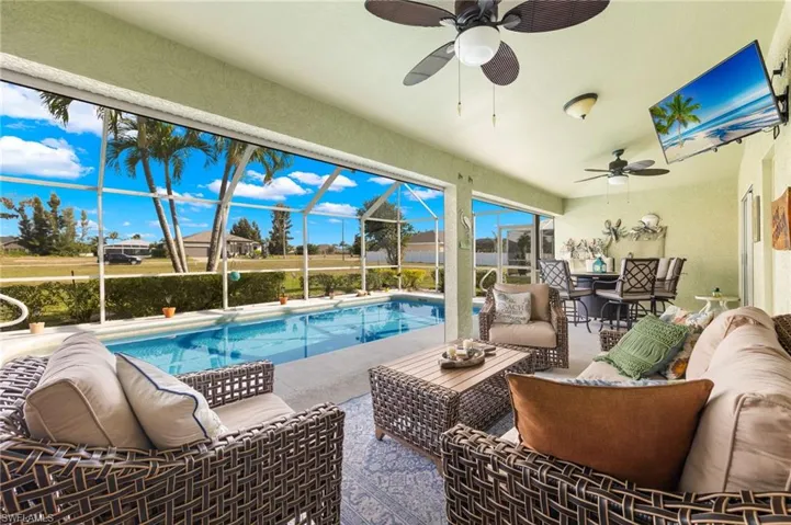 2007 SW 30th ST, CAPE CORAL FL 33914