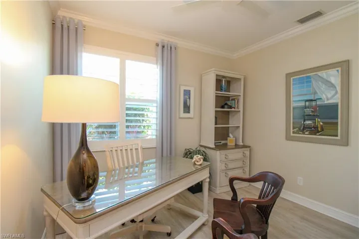 1912 Tarpon Bay Dr N, Naples, Florida 34119