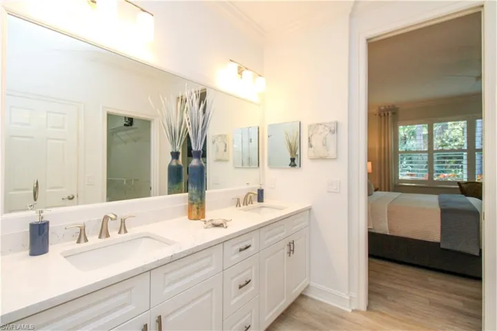 1912 Tarpon Bay Dr N, Naples, Florida 34119