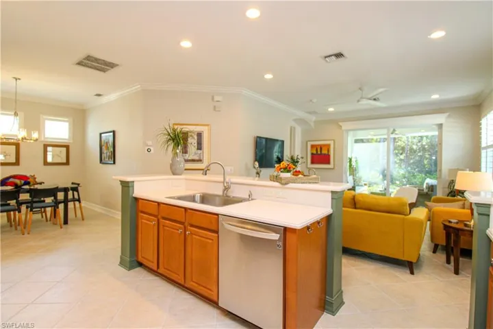 1912 Tarpon Bay Dr N, Naples, Florida 34119