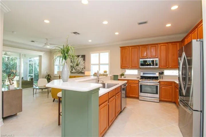 1912 Tarpon Bay Dr N, Naples, Florida 34119