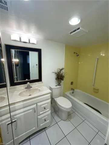 400 Forest Lakes BLVD # 110, NAPLES FL 34105