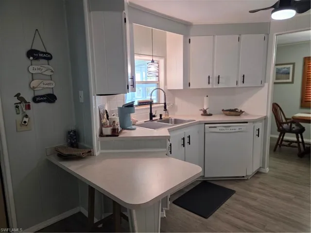Updated Kitchen with a new faucet and lots of functionality.