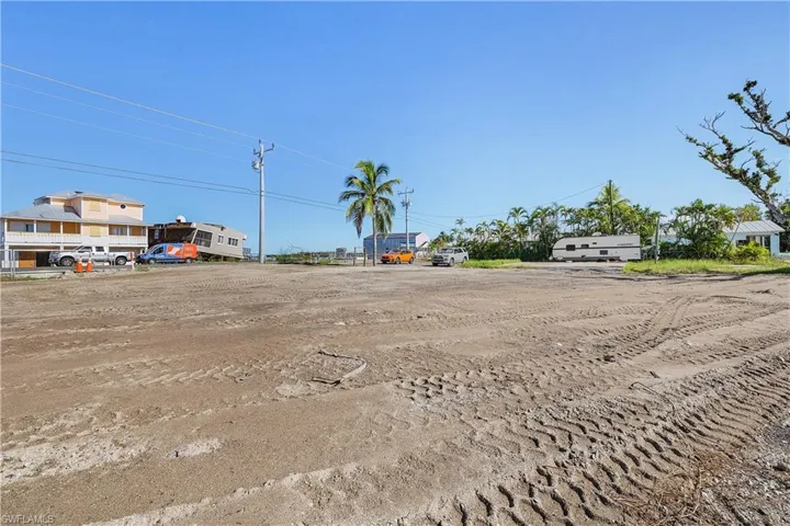 4225-4227 Pine Island Rd Nw, Matlacha, Florida 33993