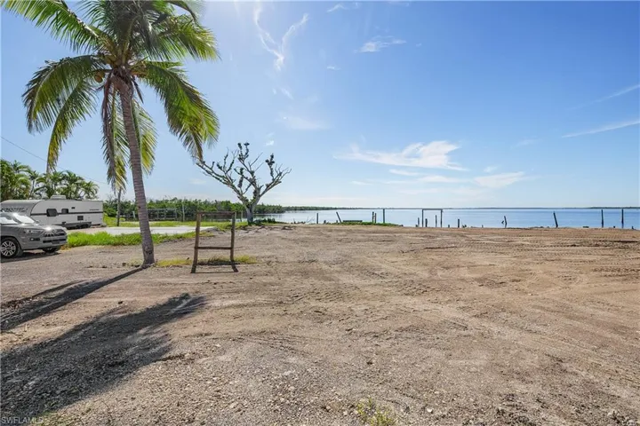 4225-4227 Pine Island Rd Nw, Matlacha, Florida 33993