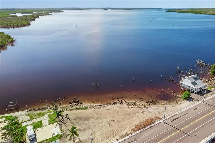 4225-4227 Pine Island Rd Nw, Matlacha, Florida 33993