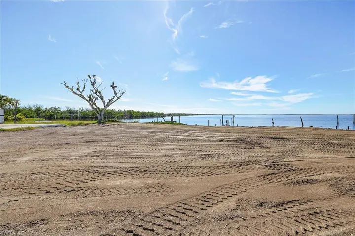 4225-4227 Pine Island Rd Nw, Matlacha, Florida 33993