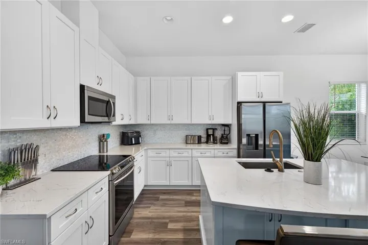 7753 Victoria Cove Ct, Fort Myers, Florida 33908