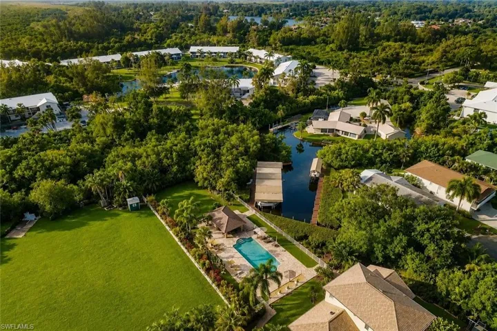 7753 Victoria Cove Ct, Fort Myers, Florida 33908