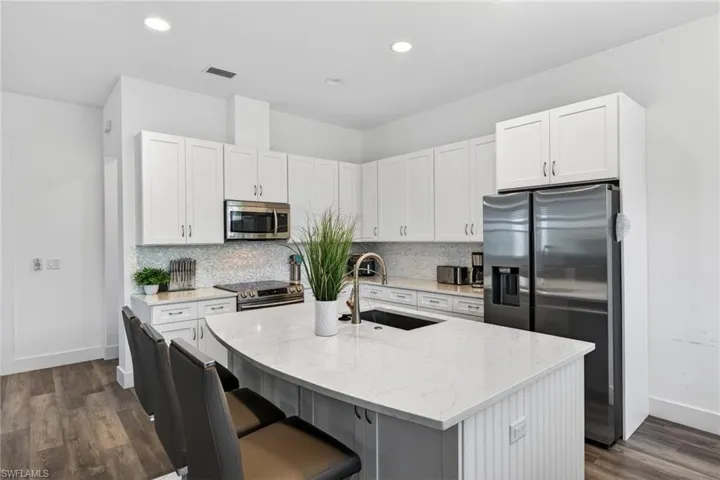 7753 Victoria Cove Ct, Fort Myers, Florida 33908