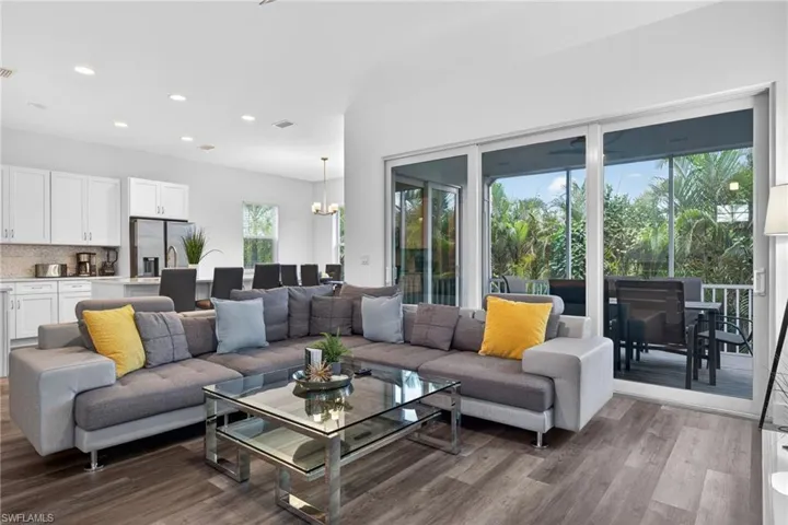 7753 Victoria Cove Ct, Fort Myers, Florida 33908