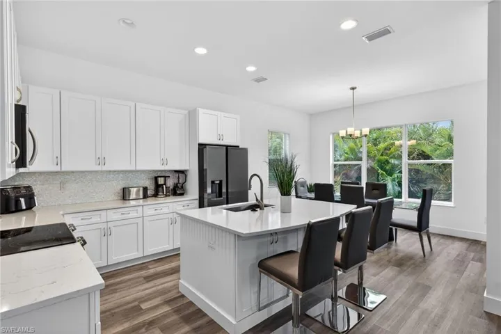 7753 Victoria Cove Ct, Fort Myers, Florida 33908