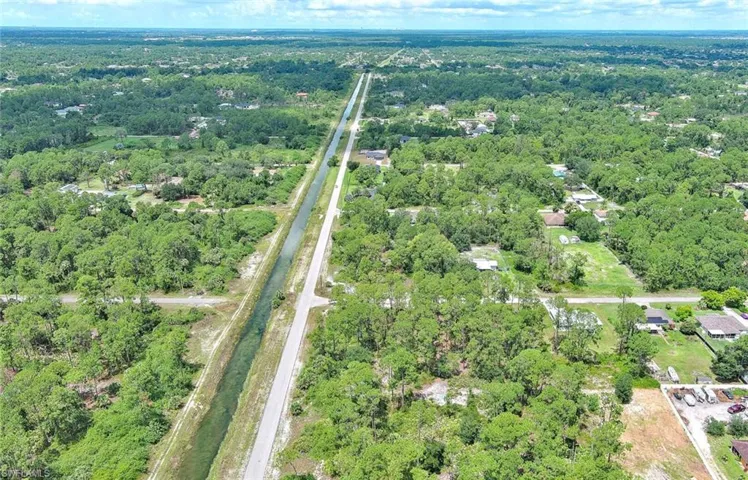 Aerial overview of property's location
