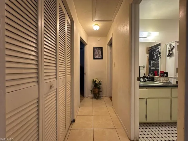 320 Inwood Ave S, Lehigh Acres, Florida 33936