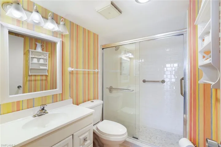 300 Park Shore Dr # 5c, Naples Fl 34103