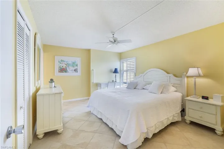 300 Park Shore Dr # 5c, Naples Fl 34103