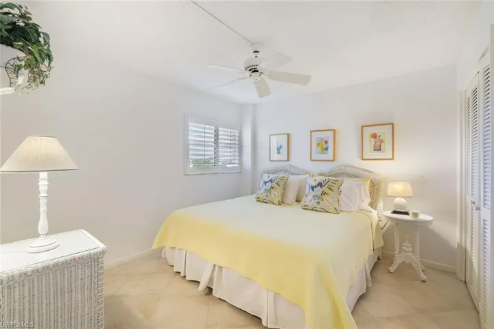 300 Park Shore Dr # 5c, Naples Fl 34103