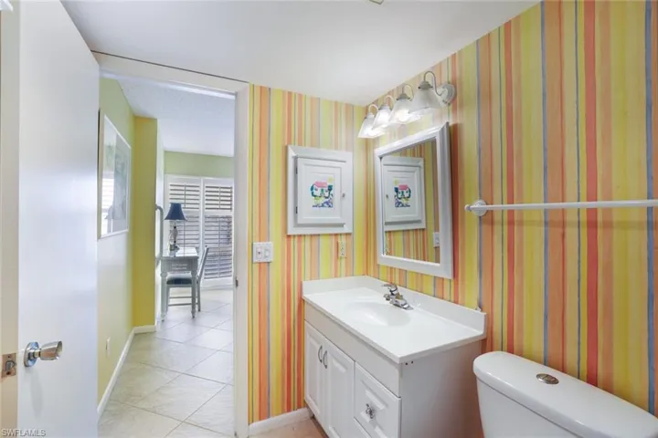 300 Park Shore Dr # 5c, Naples Fl 34103