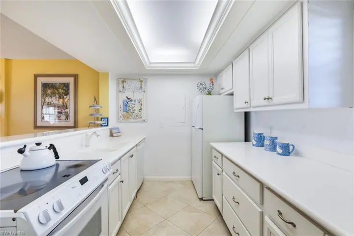 300 Park Shore Dr # 5c, Naples Fl 34103