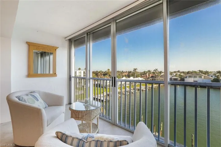 300 Park Shore Dr # 5c, Naples Fl 34103
