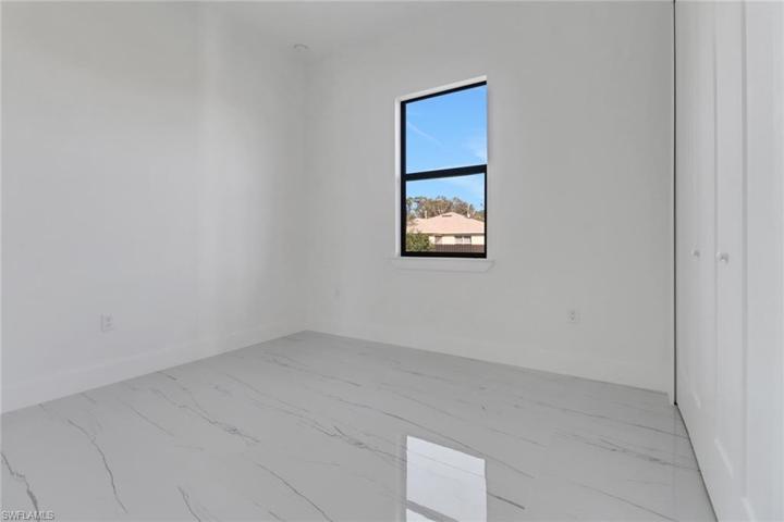 2806  Anita N AVE, Lehigh Acres, FL 33971