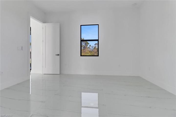 2806  Anita N AVE, Lehigh Acres, FL 33971