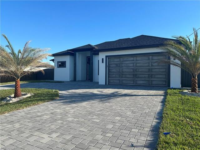 1112 EMBERS PKY W, CAPE CORAL FL 33993