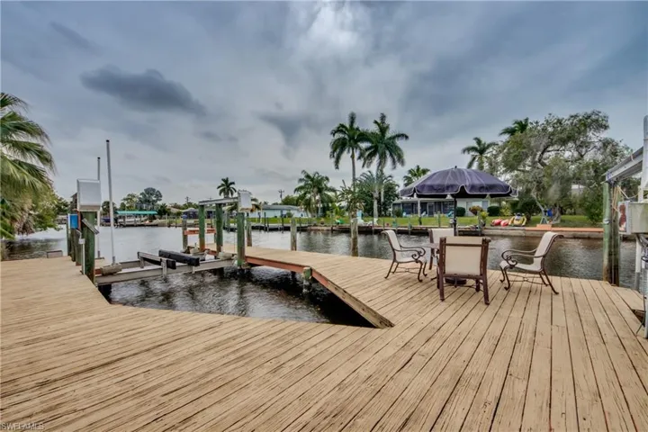 5359 Majestic Ct, Cape Coral, Florida 33904