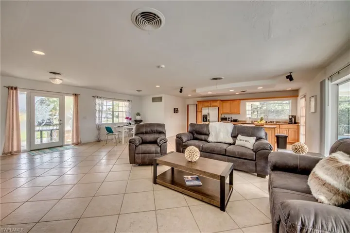 5359 Majestic Ct, Cape Coral, Florida 33904