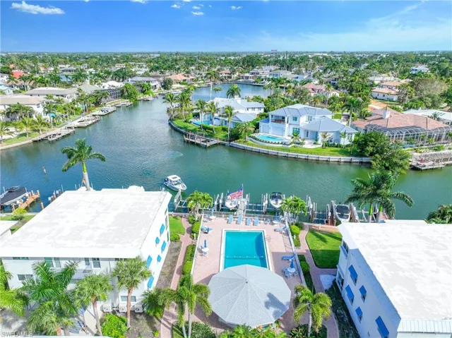 2100  Gulf Shore N BLVD, Naples, FL 34102