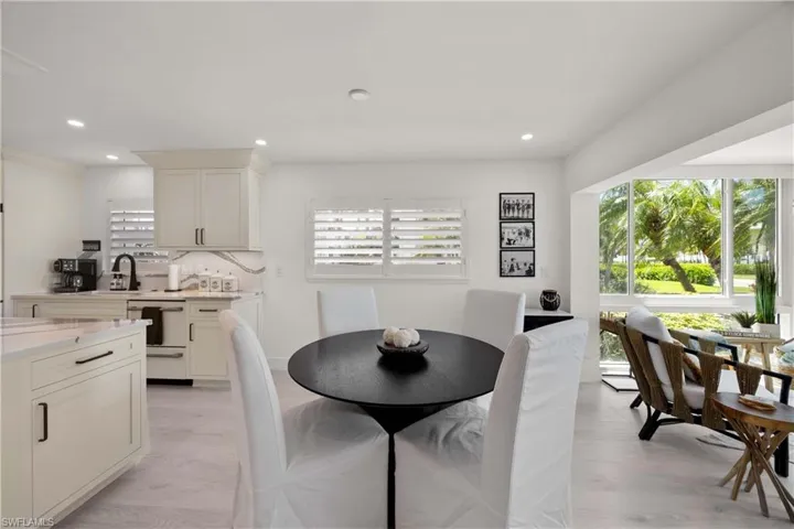2100  Gulf Shore N BLVD, Naples, FL 34102