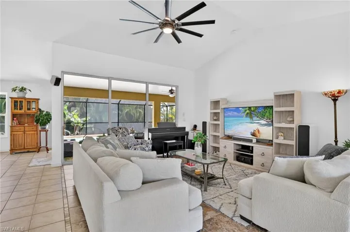 3809 Agualinda Blvd, Cape Coral, Florida 33914