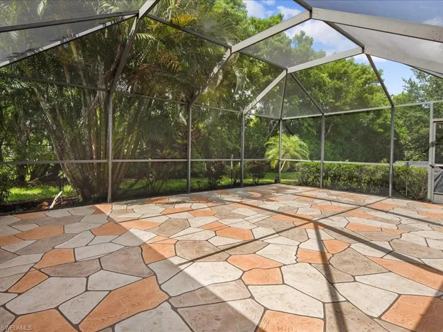 View of patio / terrace with glass enclosure