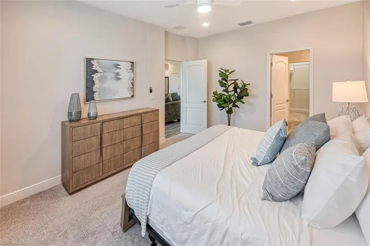 6960 Avalon Cir 807, Naples, Florida 34112